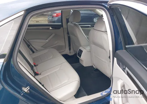 2018 Volkswagen Passat 2.0T Se from USA, damaged, VIN 1VWBA7A3XJC019577